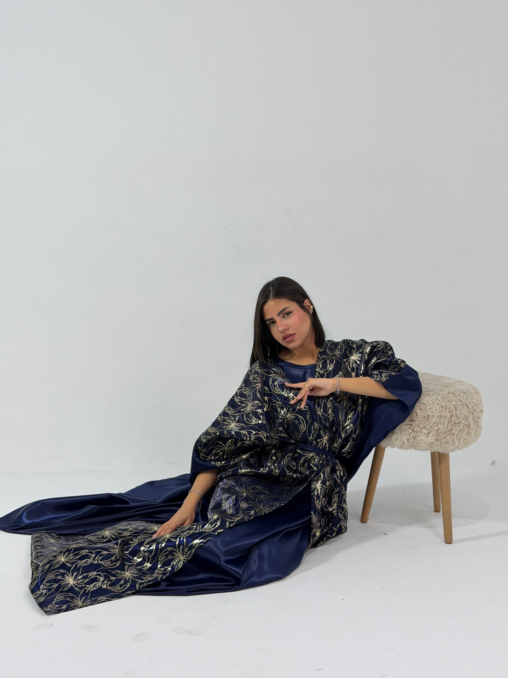 MIRA – The Midnight Elegance